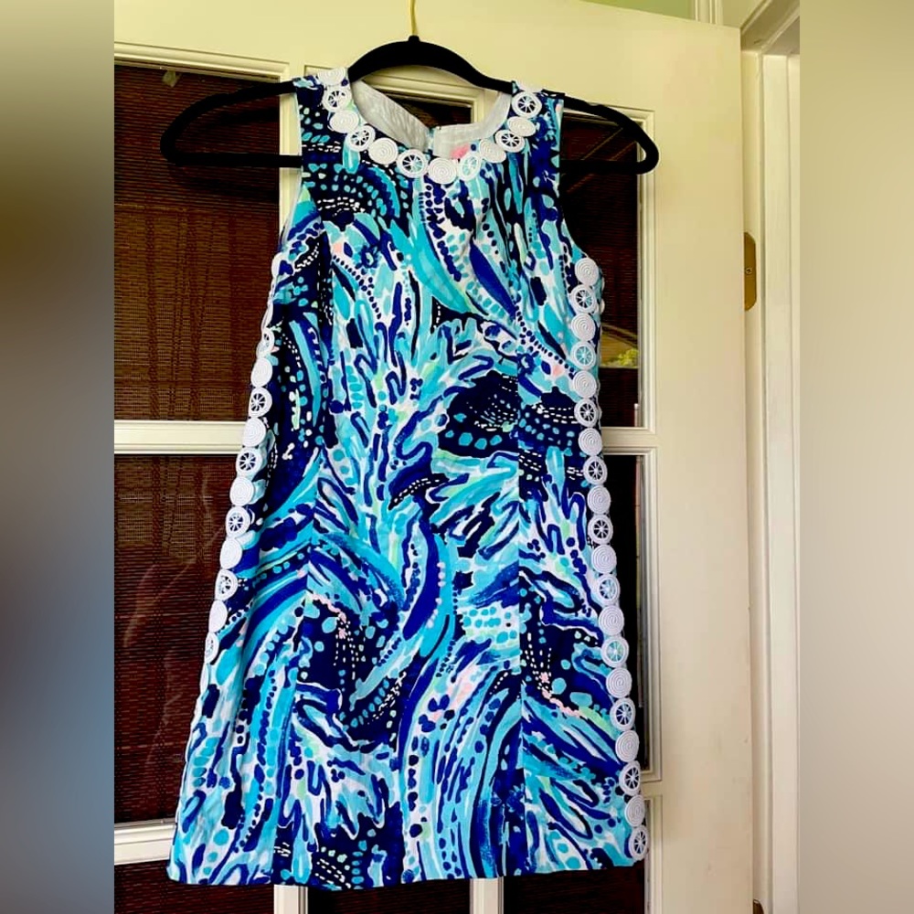 Beautiful girls size 10 shift dress Lilly Pulitzer